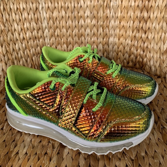 NIB YRU 🐍Slime Green Aiire Holographic Sneakers - Picture 2 of 4